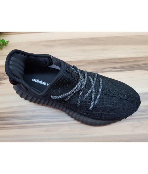 Мужские демисезонные кроссовки YEEZI текстиль черные